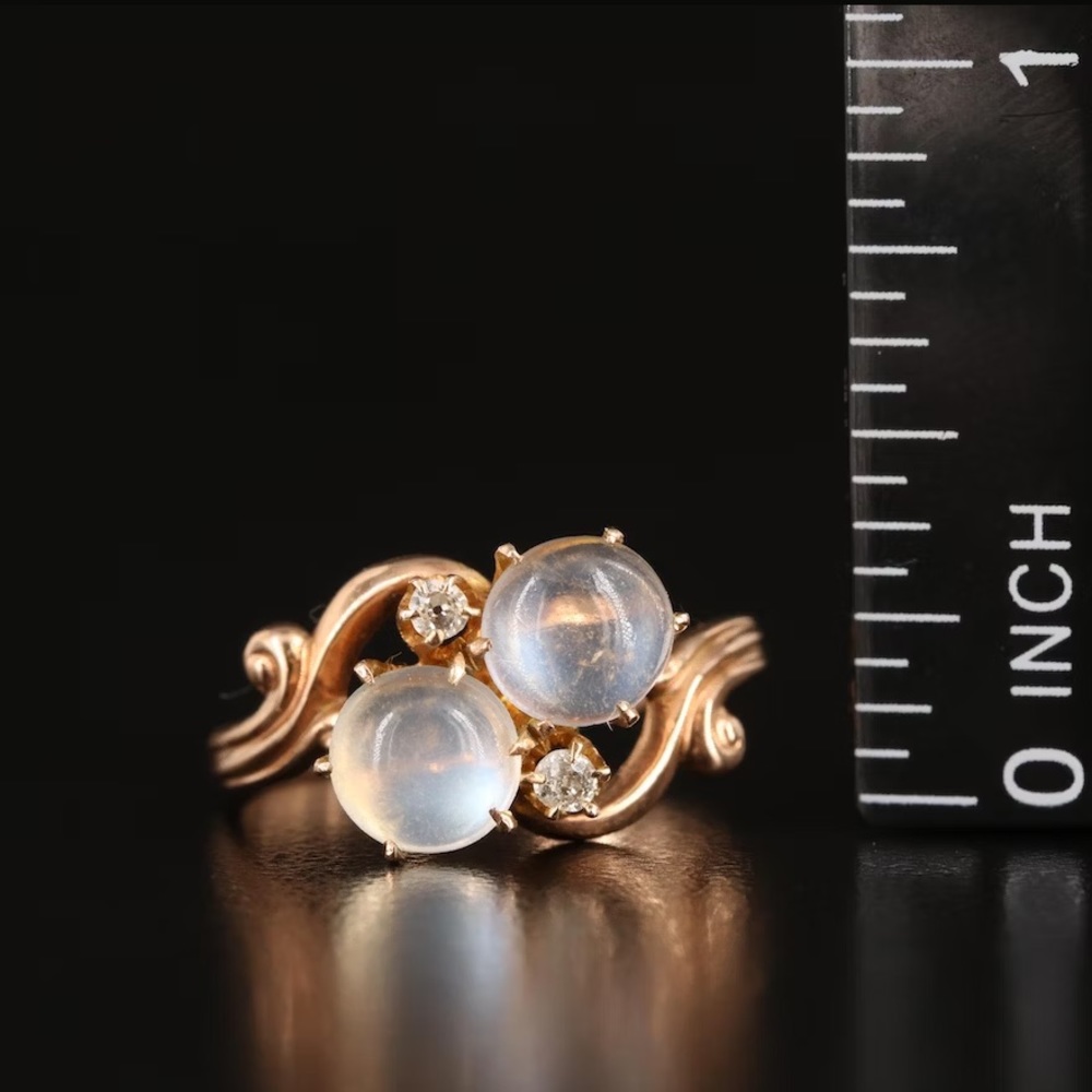 RARE Antique Victorian Era 1900s Rose Gold, Diamond, Moonstone Moi et Toi Ring - Picture 3 of 7